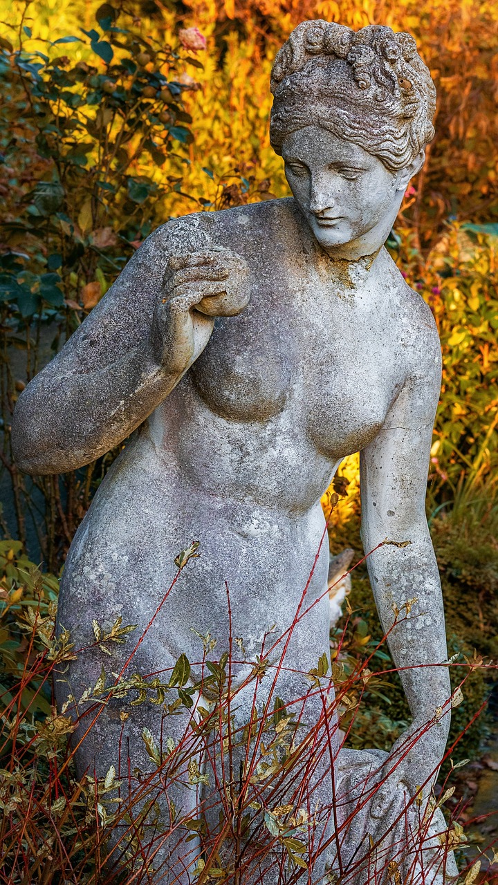 statue, eve, garden-4652006.jpg